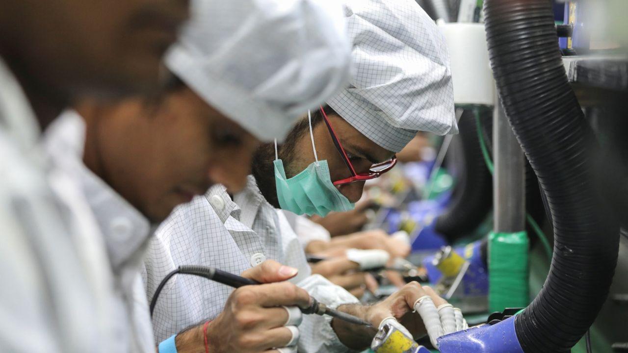 smartphone manufacturing