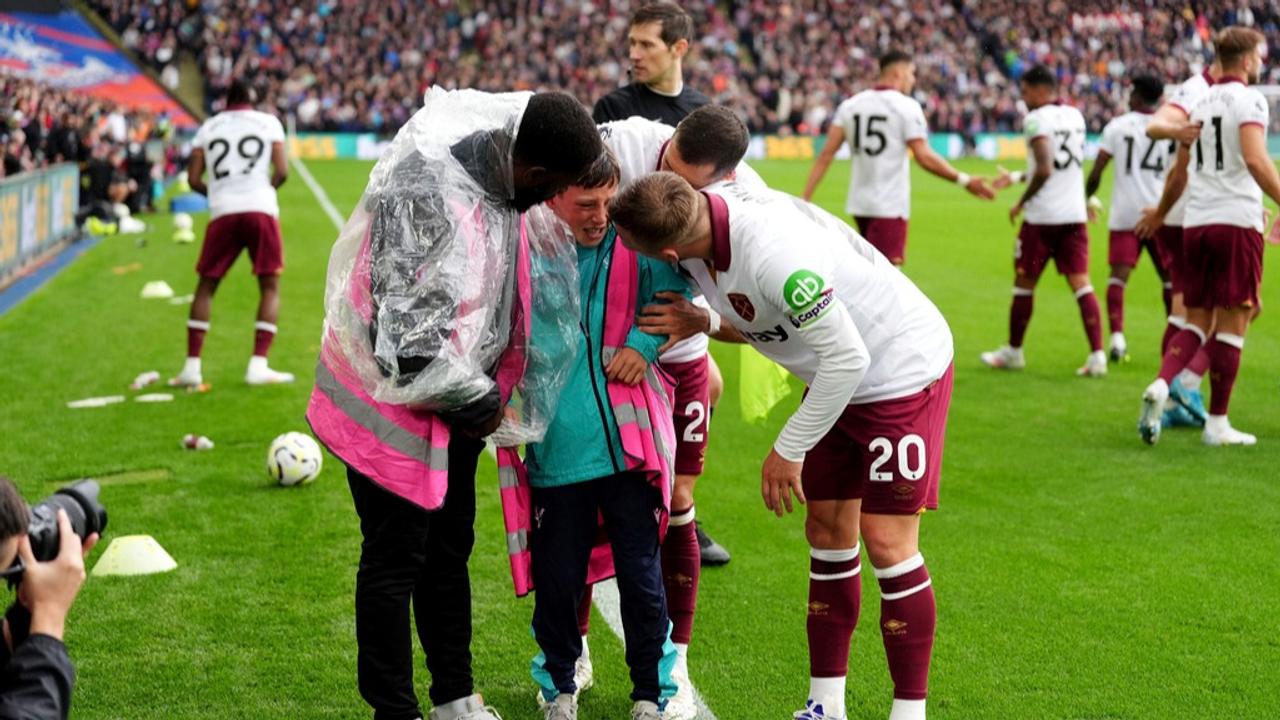 Soucek and Bowen rescue Ball Boy