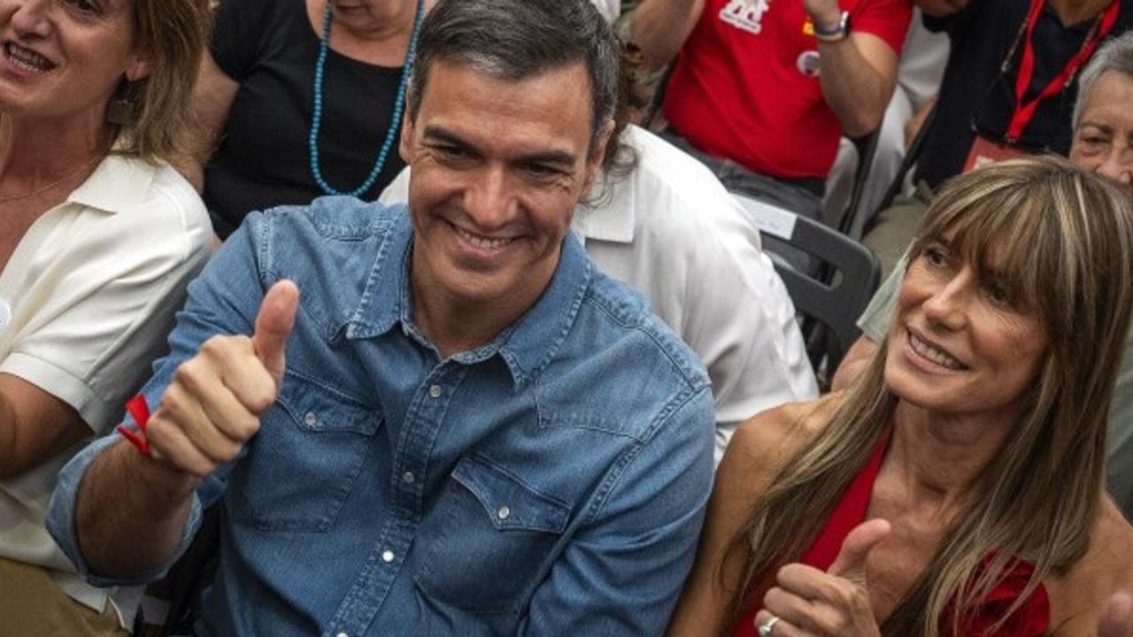 Spain's PM Pedro Sanchez with his wife Begona Gomez. 