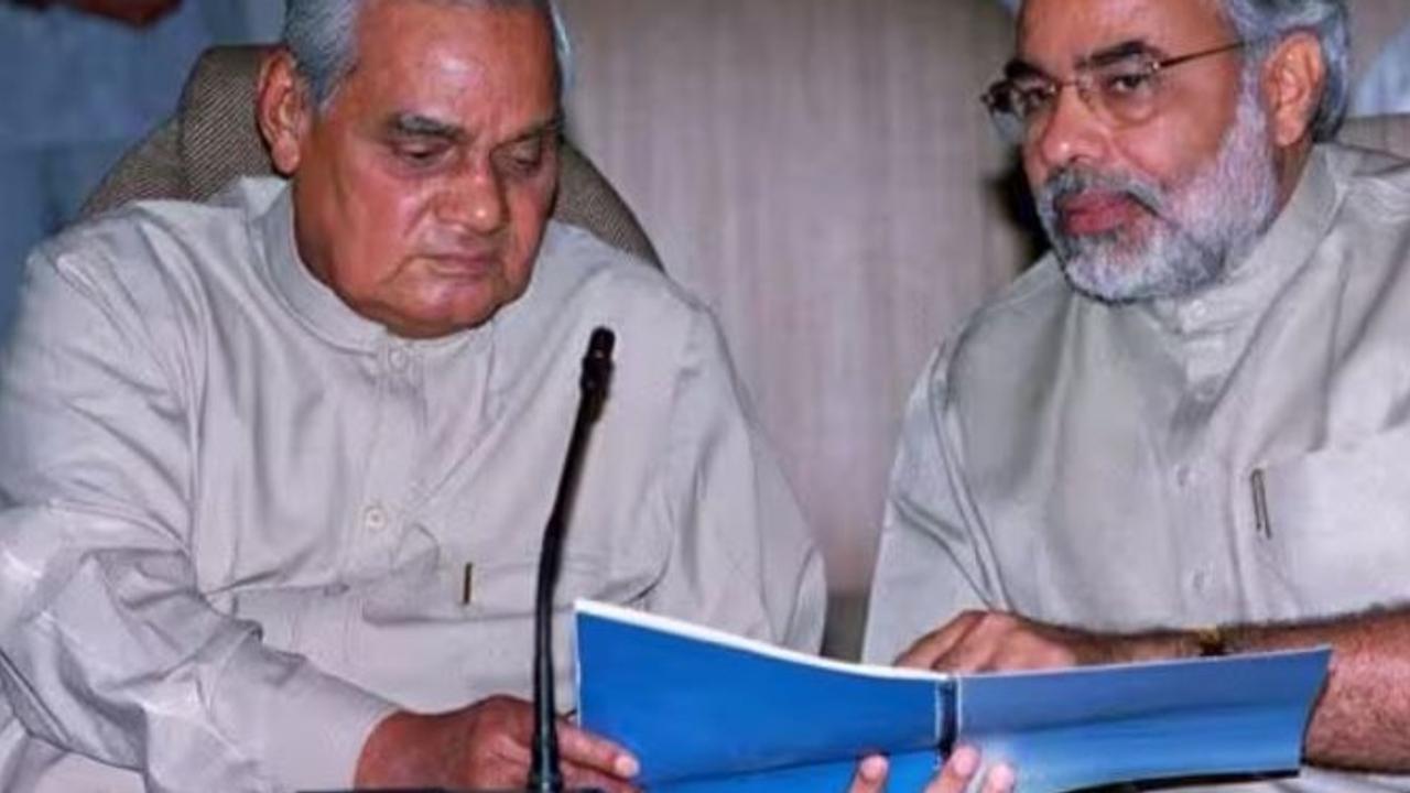 'Statesman Who Shaped India': PM Modi Remembers Atal Bihari Vajpayee on His 100th Birthday Anniversary