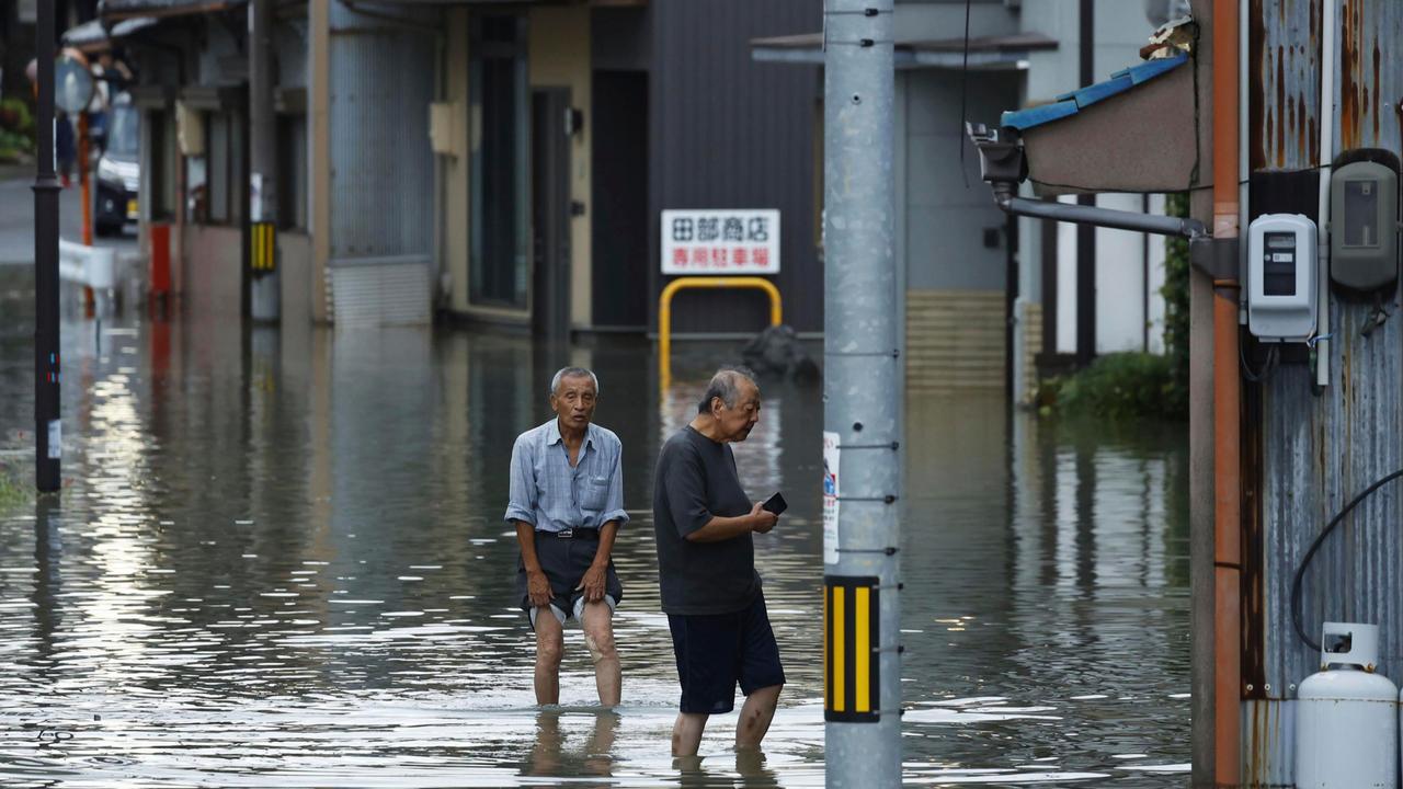 Strom in Japan, Heavy Rainfall Ogaki, central Japan 