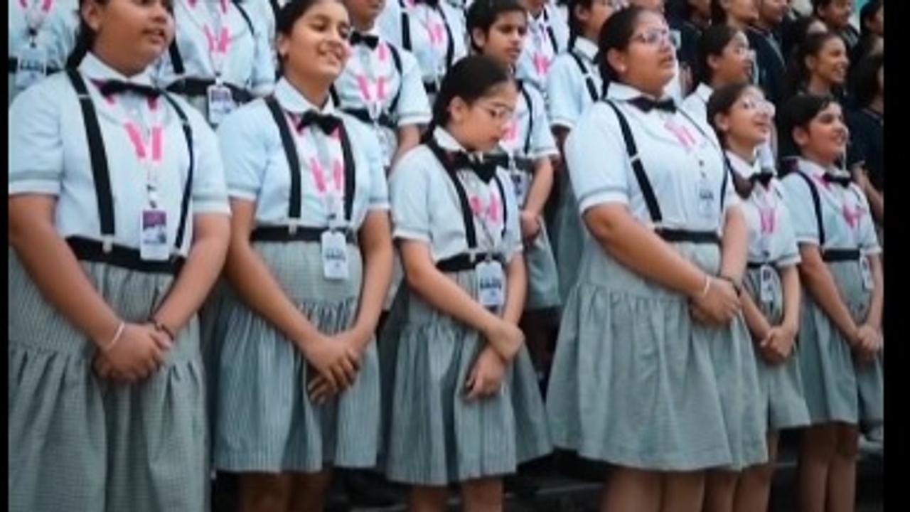 Students Mesmerizing 'Algiri Nandini' Performance, Awes The Internet 