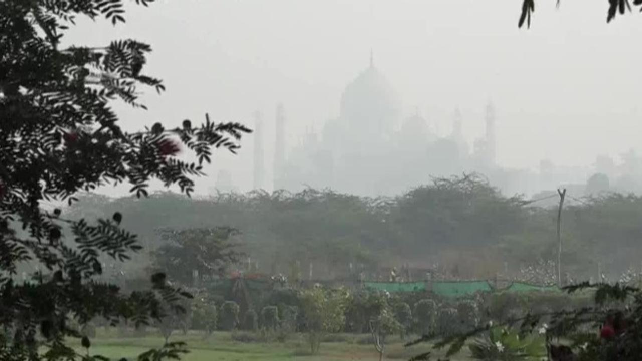 Taj Mahal covered in smog on Thursday, image