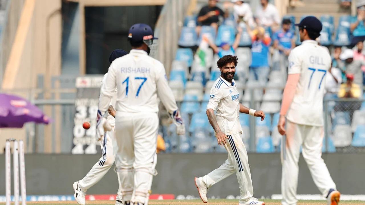 team india all-out new zealand on 235 runs by ravindra jadeja five wicket haul