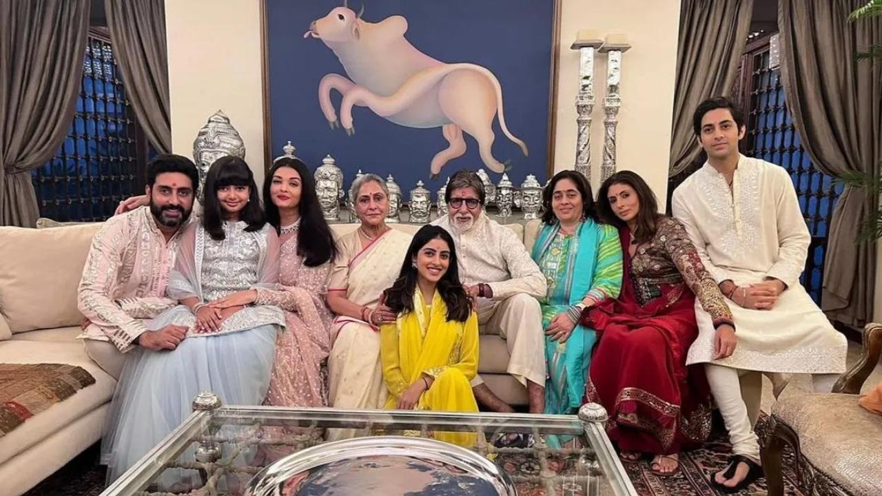 The Bachchan family famously hosts star-studded Diwai party each year 