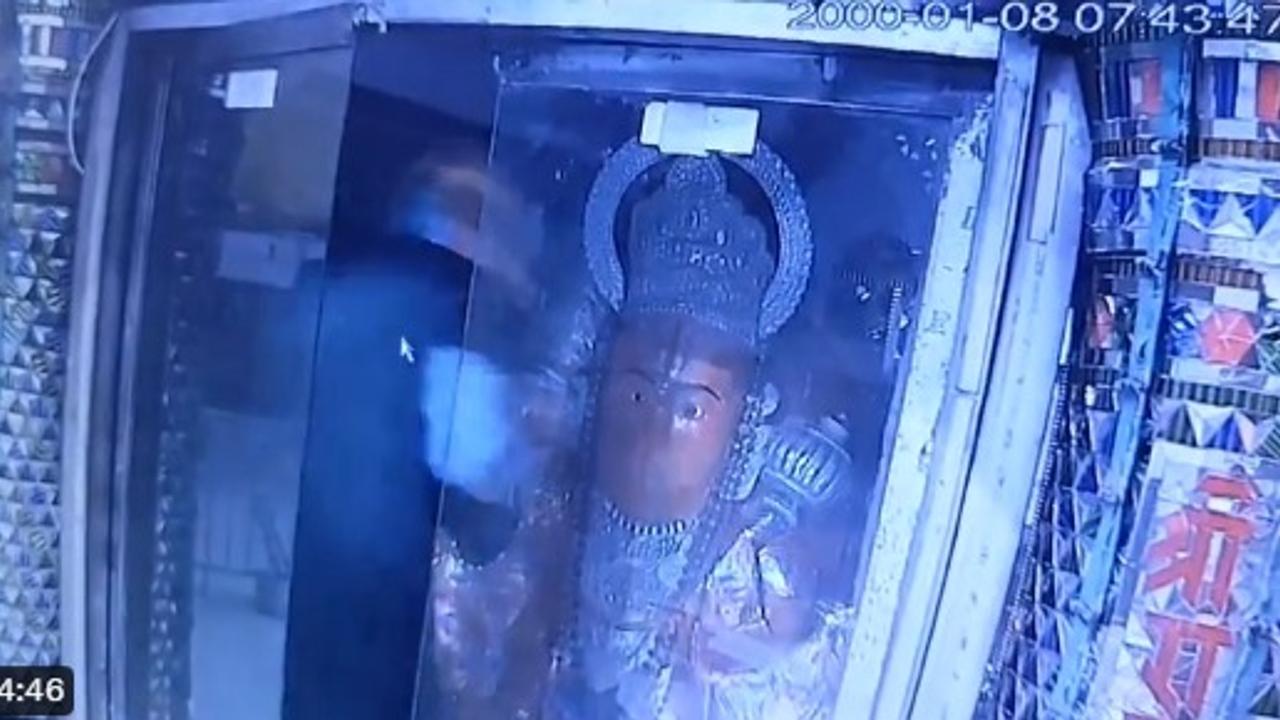  The Hanuman Tekri Temple in Guna, Madhya Pradesh, was robbed in the early hours of Sunday.