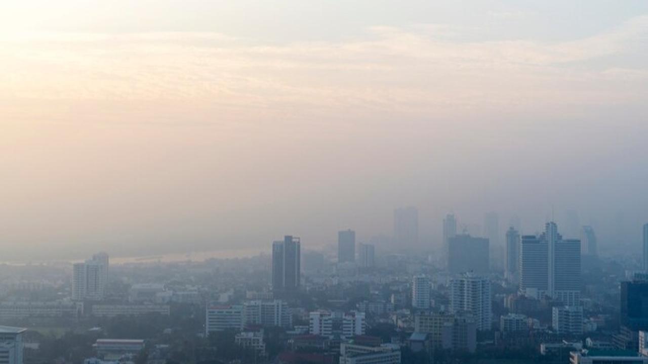 The real threat your skin is the spike in AQI levels of Delhi. 