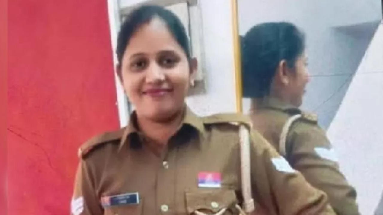 UP Police woman constable brutally killed in Moradabad