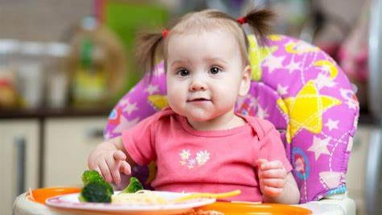 US FDA limits toxic lead in baby foods.