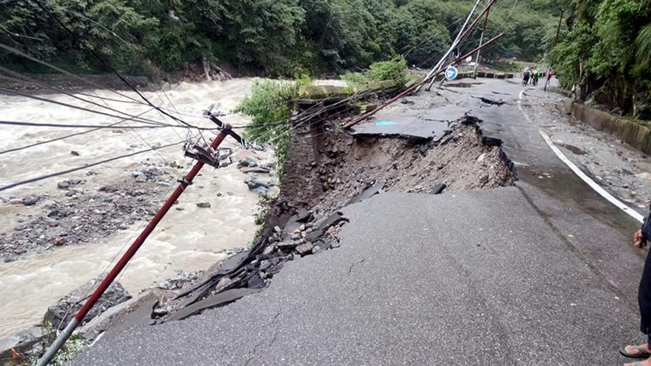 Uttarakhand: Landslide Briefly Blocks Flow of Mandakini River in Rudraprayag