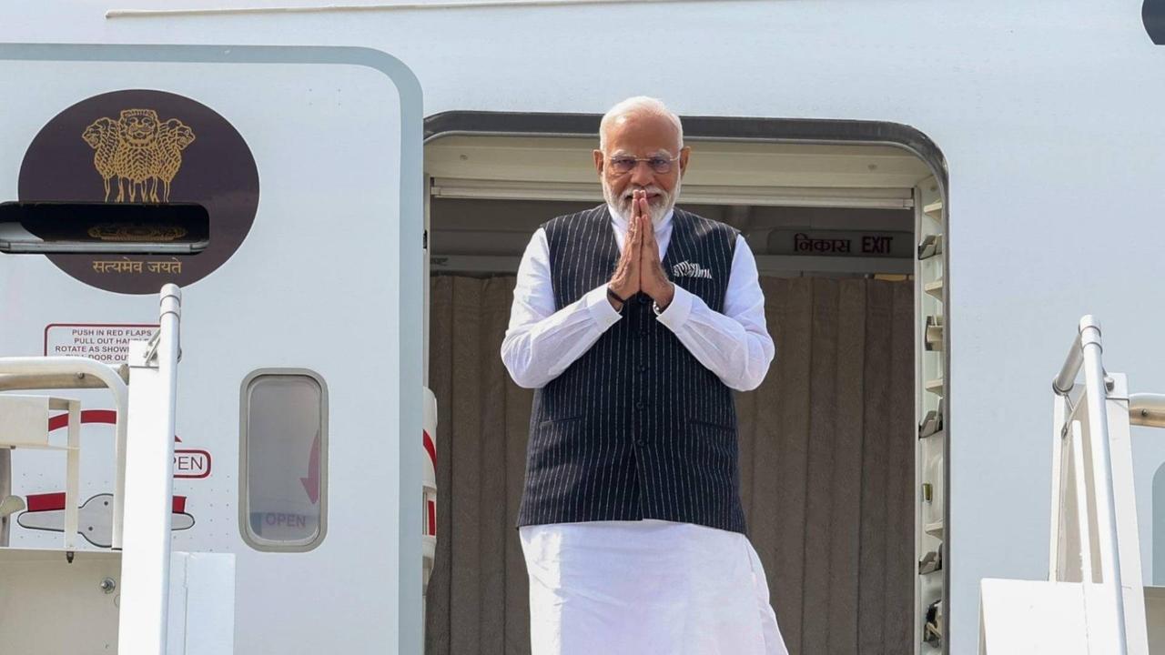 PM Modi First Indian Leader to Visit Brunei, To Go To Singapore in September