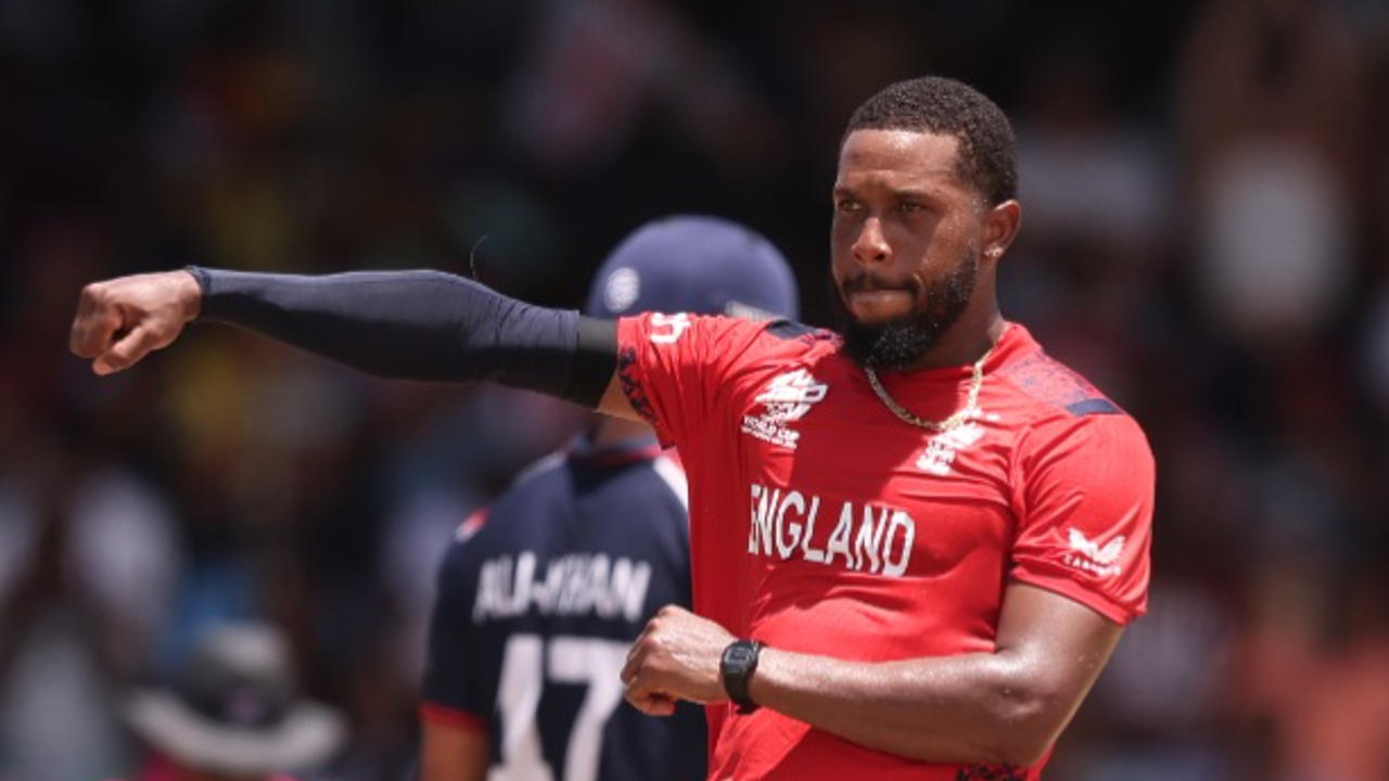 Chris Jordan takes a hattrick