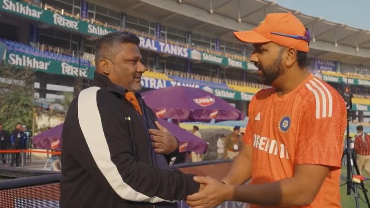 When Rohit Sharma Met Sarfaraz Khan Fathers Naushad Khan