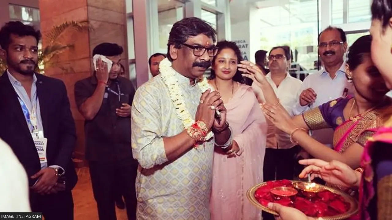 Hemant Soren with wife Kalpana Soren