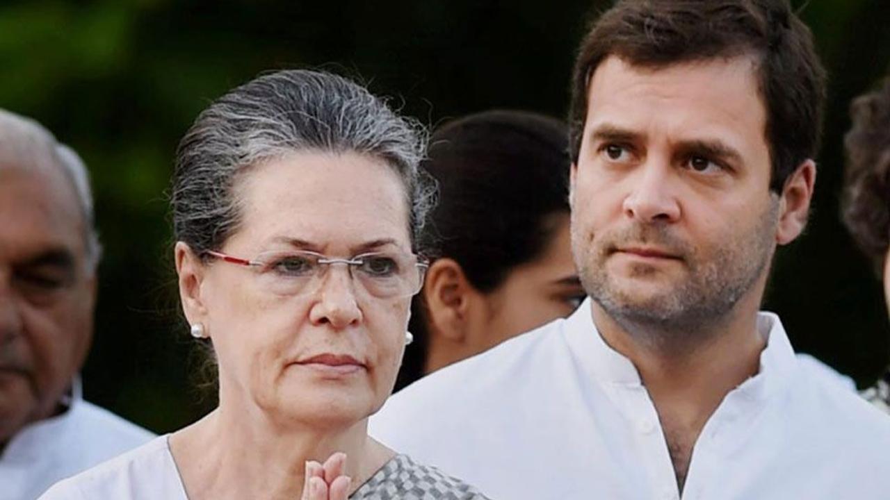 Rahul Gandhi, Sonia Gandhi