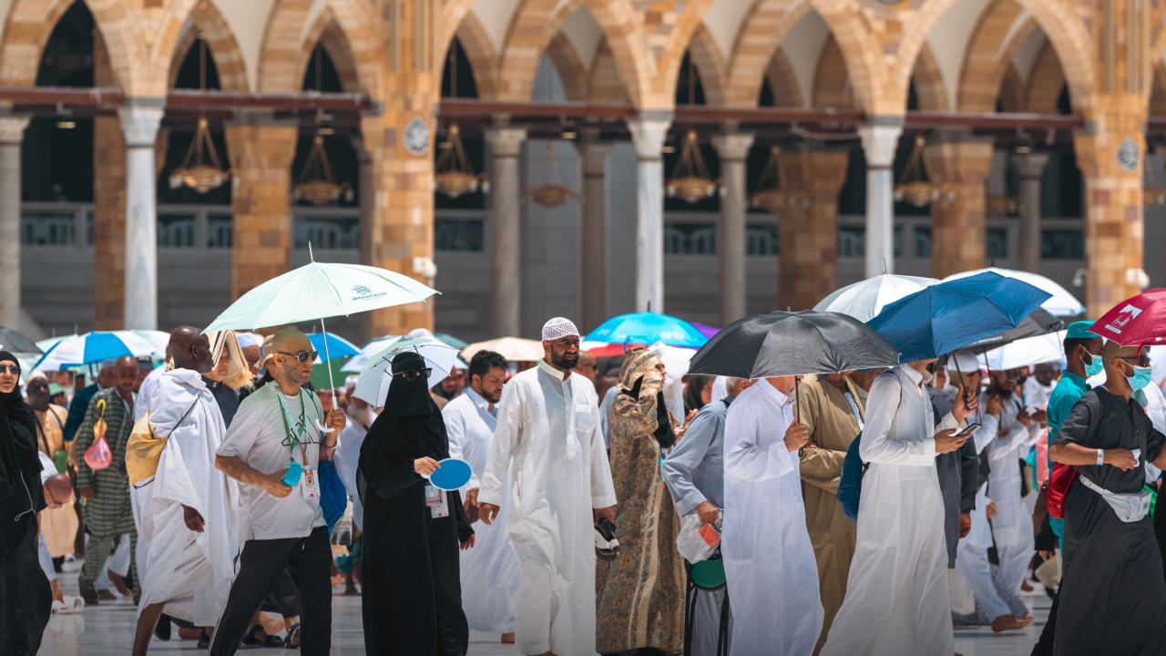 severe heatwave in mecca claims several lives