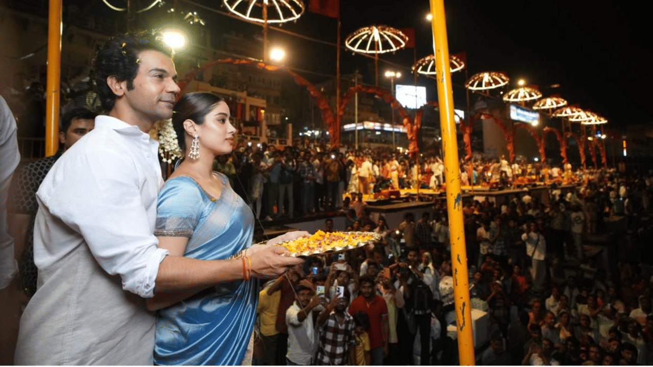 Rajkummar Rao-Janhvi Kapoor In Varanasi