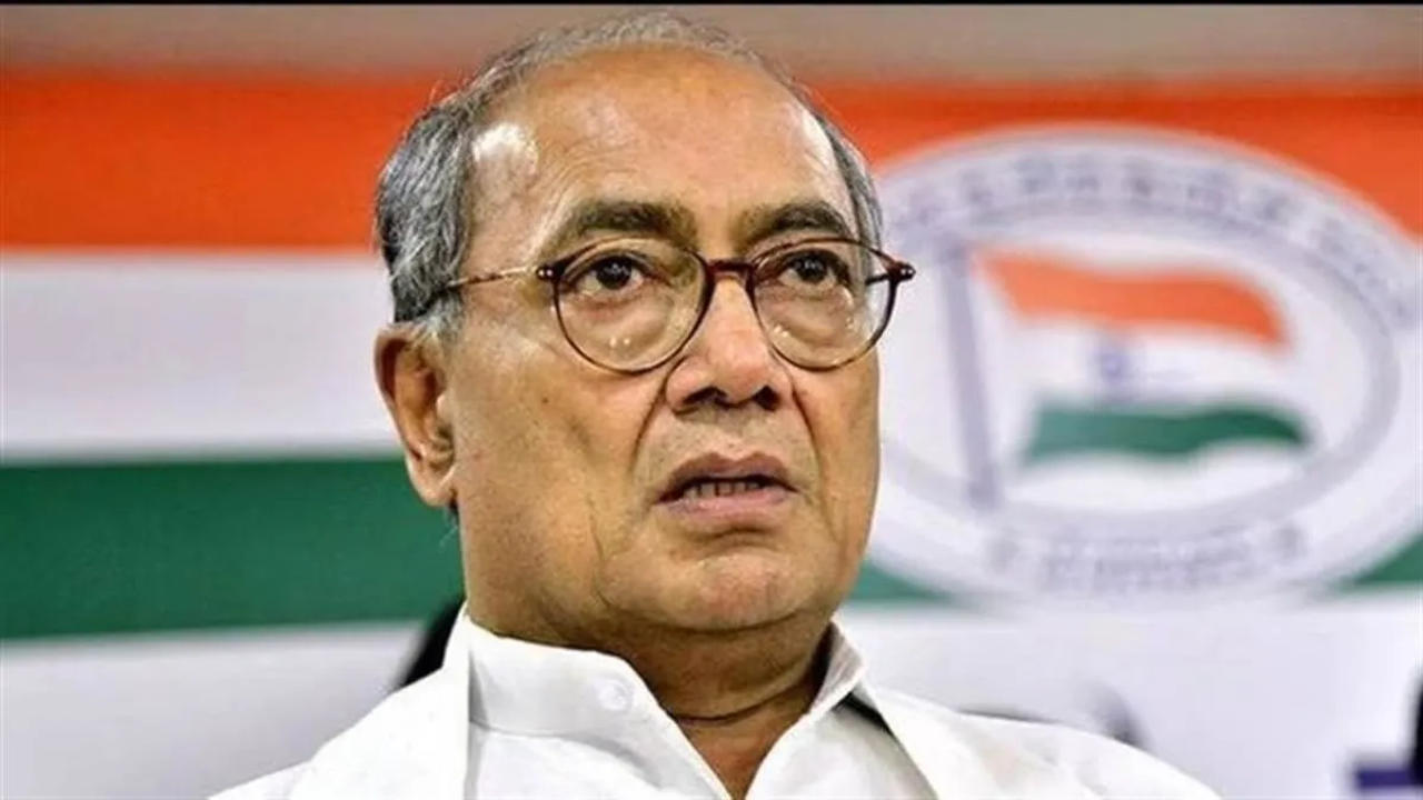 Madhya Pradesh BJP divided into three groups: Congress' Digvijaya Singh   