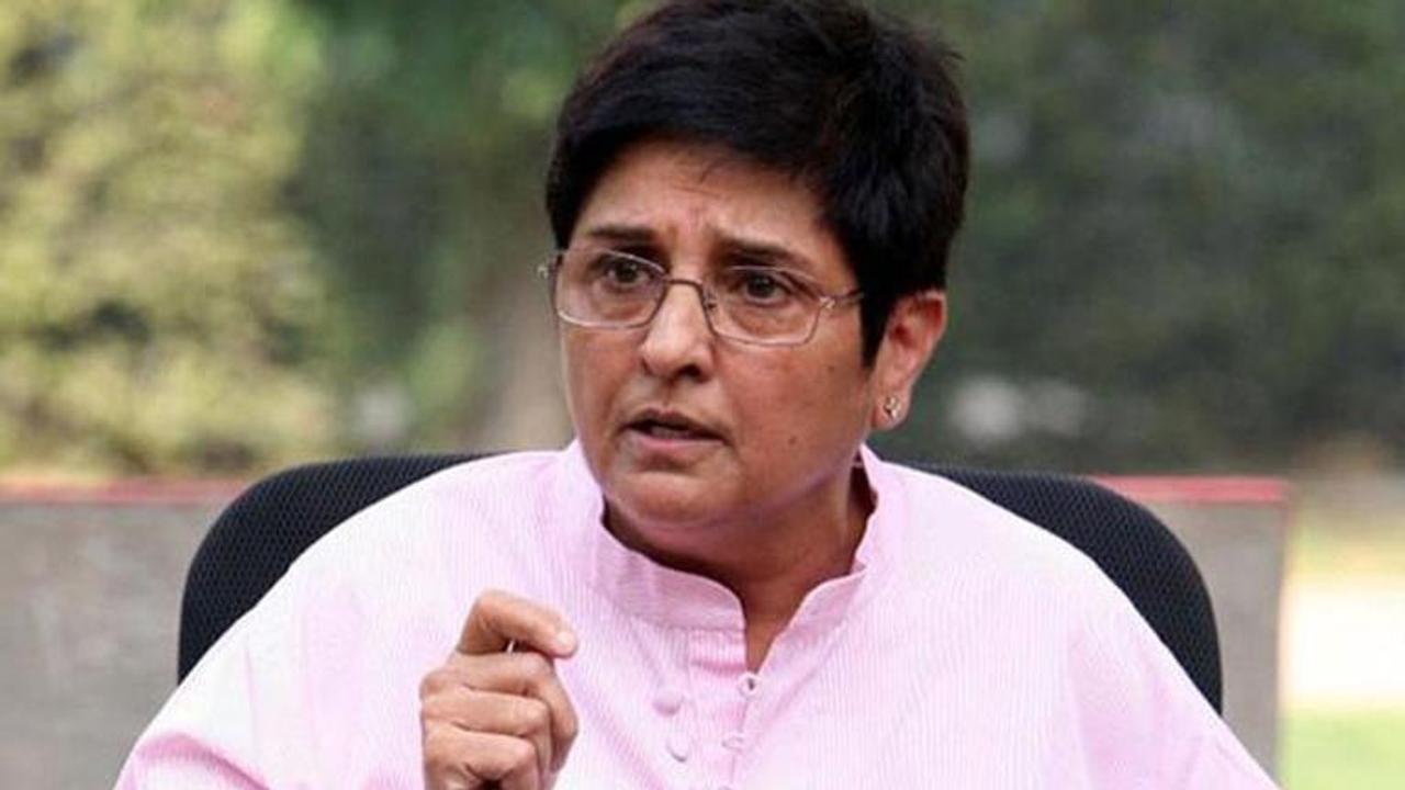 WATCH: Puducherry Lt Governor Kiran Bedi gets involved in a spat with AIADMK MLA after he speaks beyond time limit