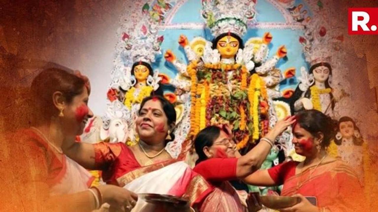 Bengalis Bid Adieu To Durga Pooja With Sindoor Khela