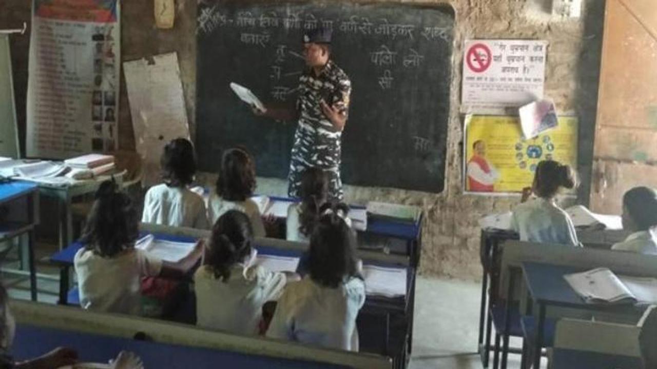 CRPF Jawans take up chalks and pens to teach in a school amid Jharkhand para teachers' strike