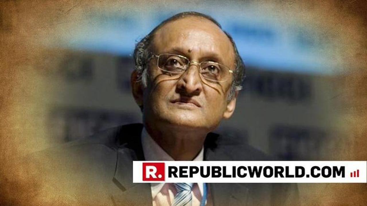 Centre does not know how to manage institutions like RBI, CBI: Amit Mitra