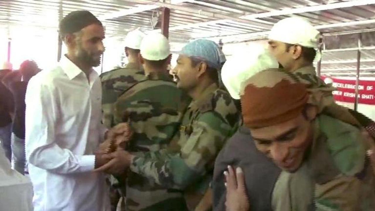 IN PICTURES | Indian Army celebrates Eid with locals in Kashmir, exchanges greetings with Pak officials on Wagah-Attari border