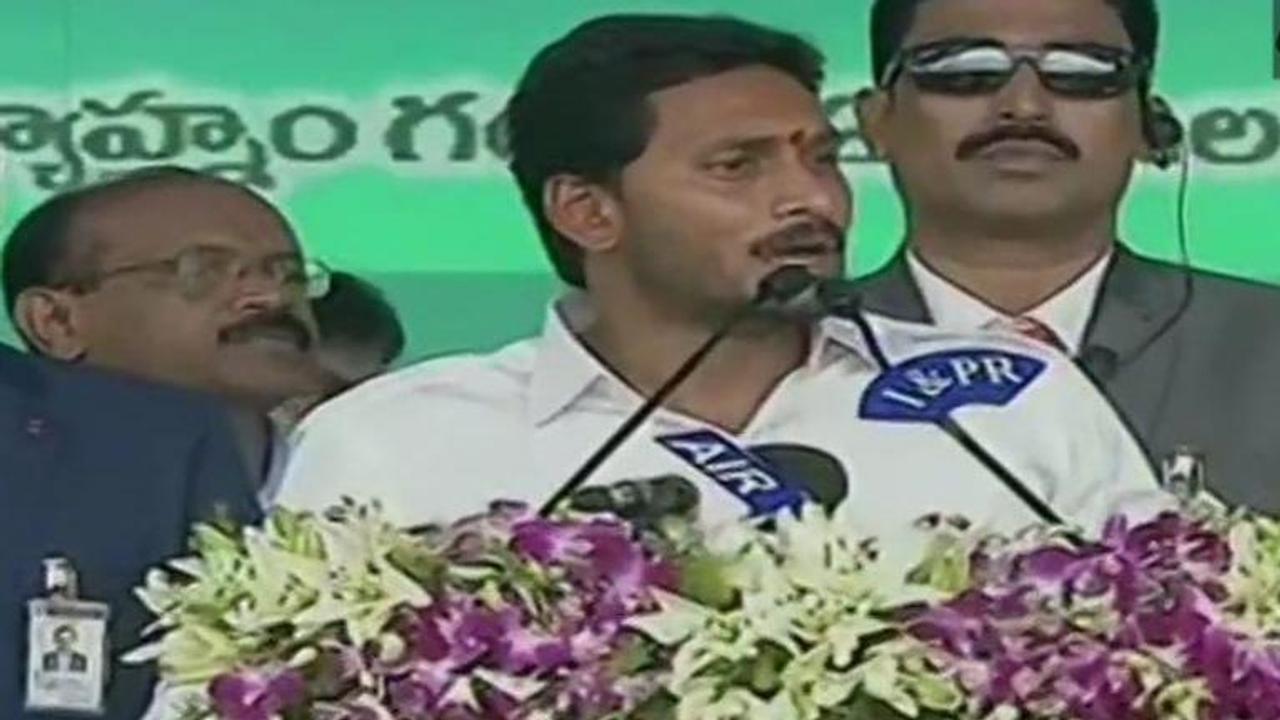 Andhra Pradesh CM Jagan Mohan Reddy appeals to the irrigation department to help curb corruption, calls for reverse tendering