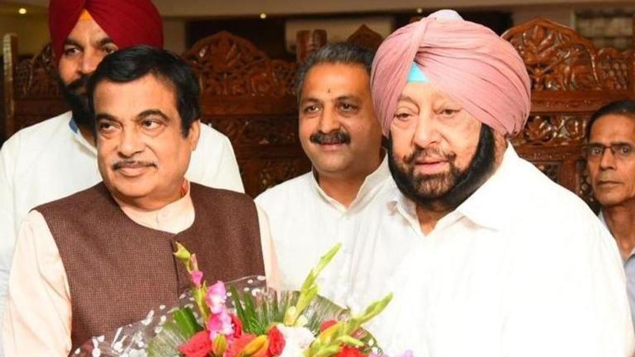 Nitin Gadkari meets Captain Amarinder Singh, discusses road infrastructure projects. Details here