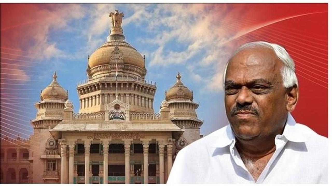 Karnataka: Government formation suspense mounts with all eyes on Speaker's decision on rebel MLAs