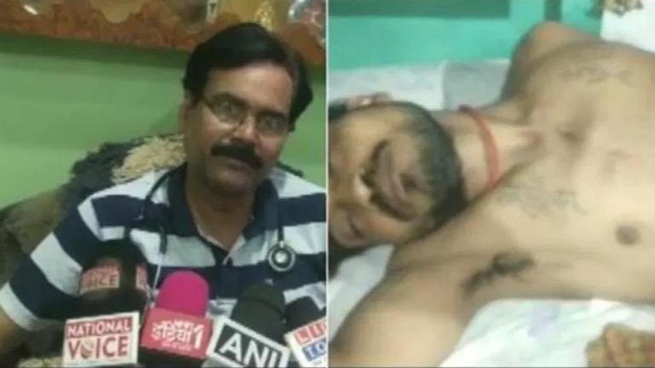 Uttar Pradesh: Drunk man bites snake into pieces after getting bit, netizens horrified by 'tit-for-tat' policy