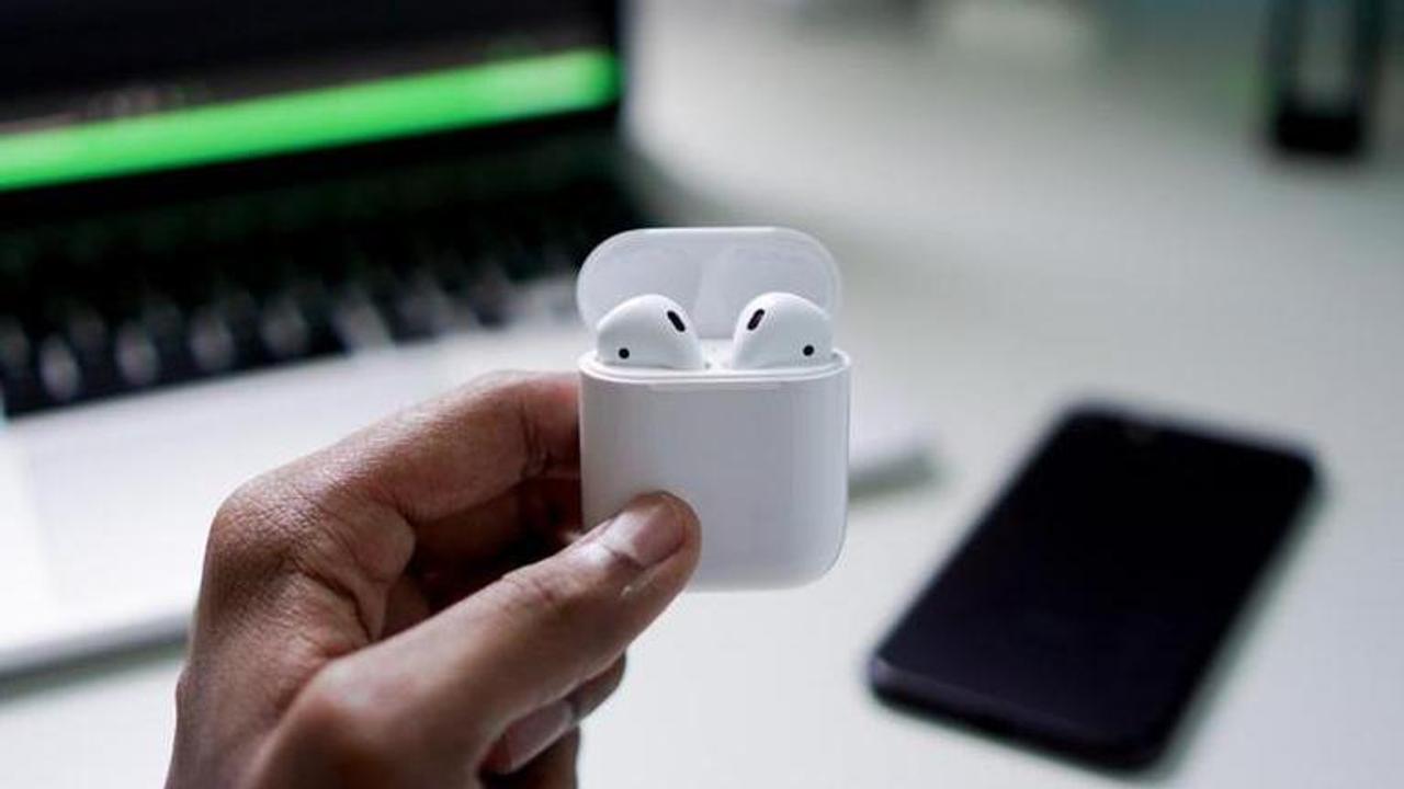 black friday deals on airpods