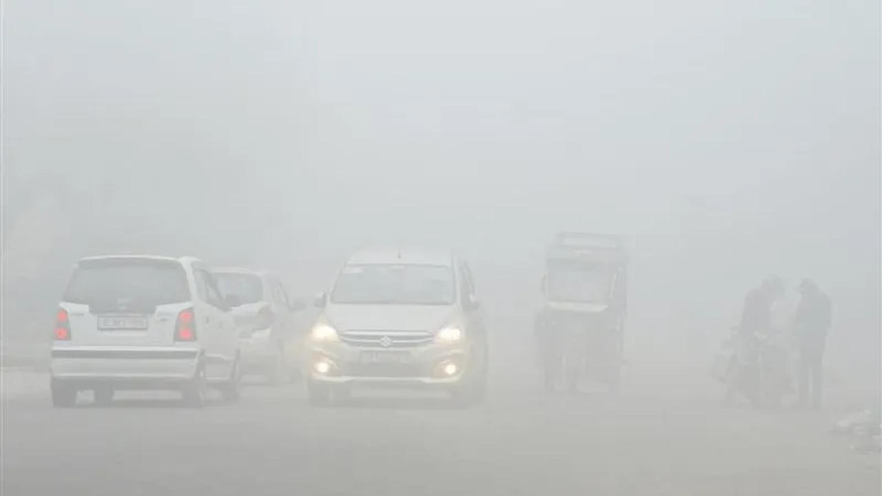 Chandigarh, the common capital of the two states, recorded a low of 7.8 degrees Celsius.