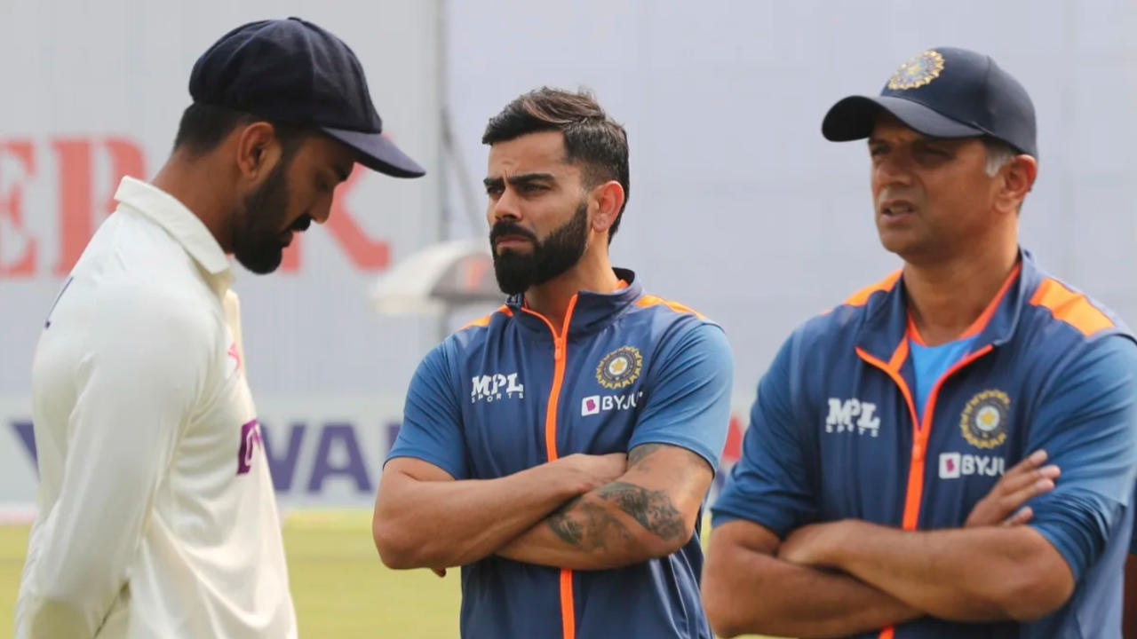 KL Rahul with Virat Kohli and Rahul Dravid