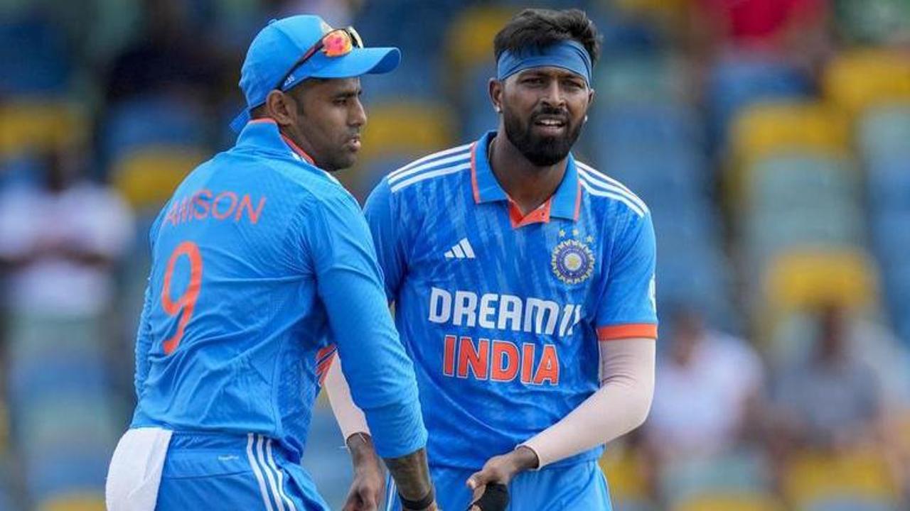 India vs West Indies 1st ODI Live Score