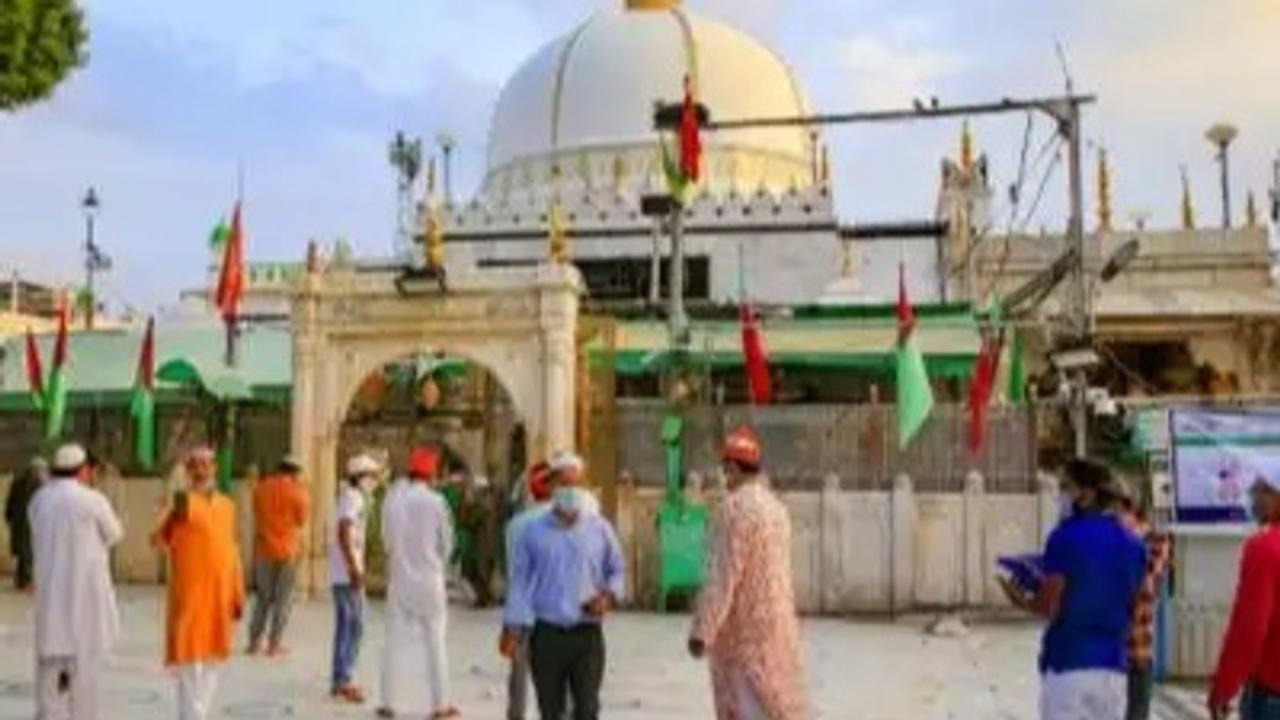 Rajasthan Court Accepts Petition Claiming Ajmer Dargah as Shiv Temple, Summons ASI