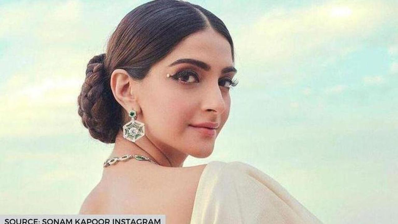 Sonam Kapoor expresses emotions of 'flying out in sky' with an angelic picture