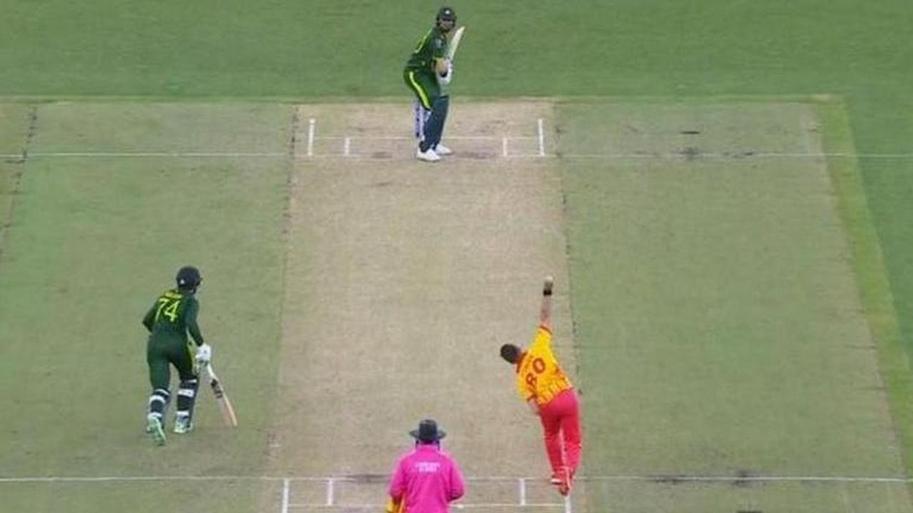 T20 World Cup, Pakistan, Mohammad Wasim, PAK vs ZIM, Pakistan vs Zimbabwe, mankad, Tabraiz Shamsi, Brad Hogg, mankading