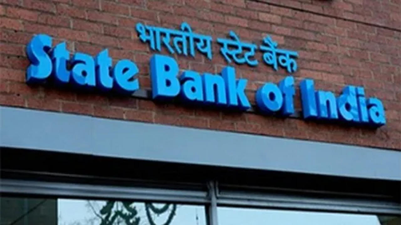 SBI Staff Prevents Rs 13 Lakh Scam in Hyderabad, Saves Senior Citizen from Digital Fraud