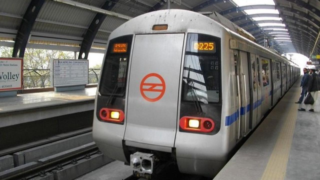 Delhi Metro Tourist Card