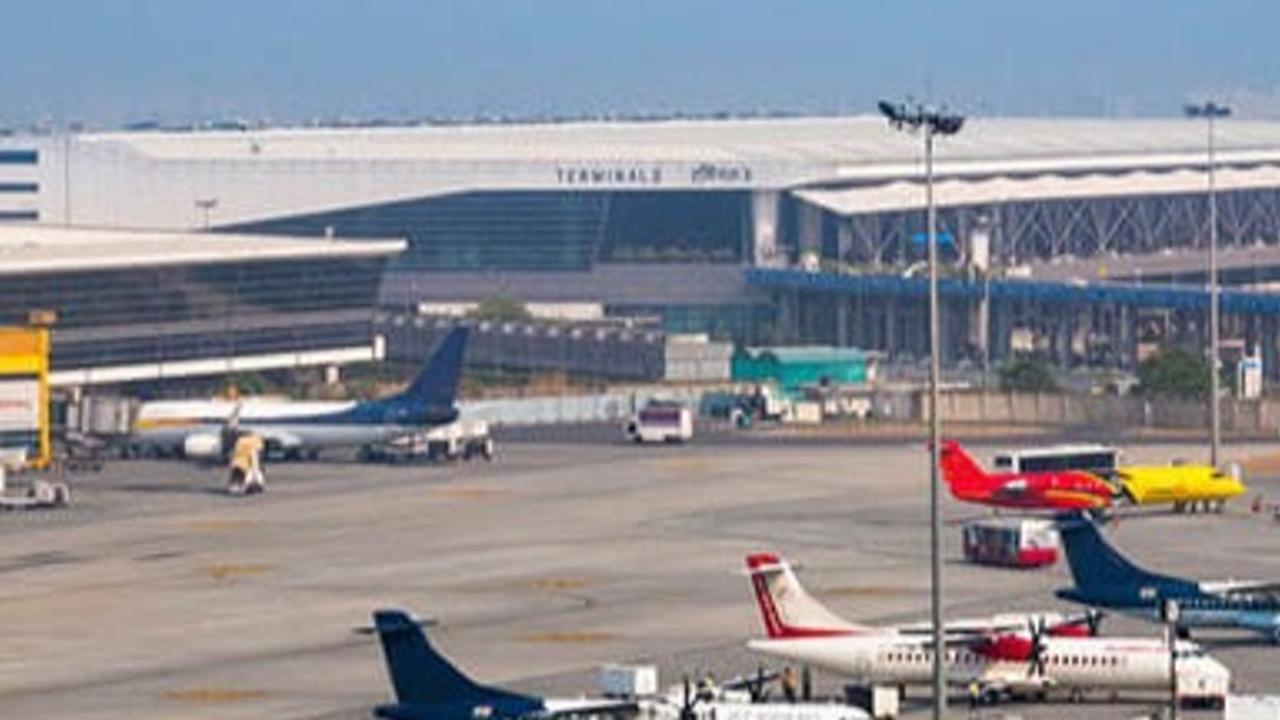 Delayed flights: Delhi airport sets up special enclosures to accommodate passengers