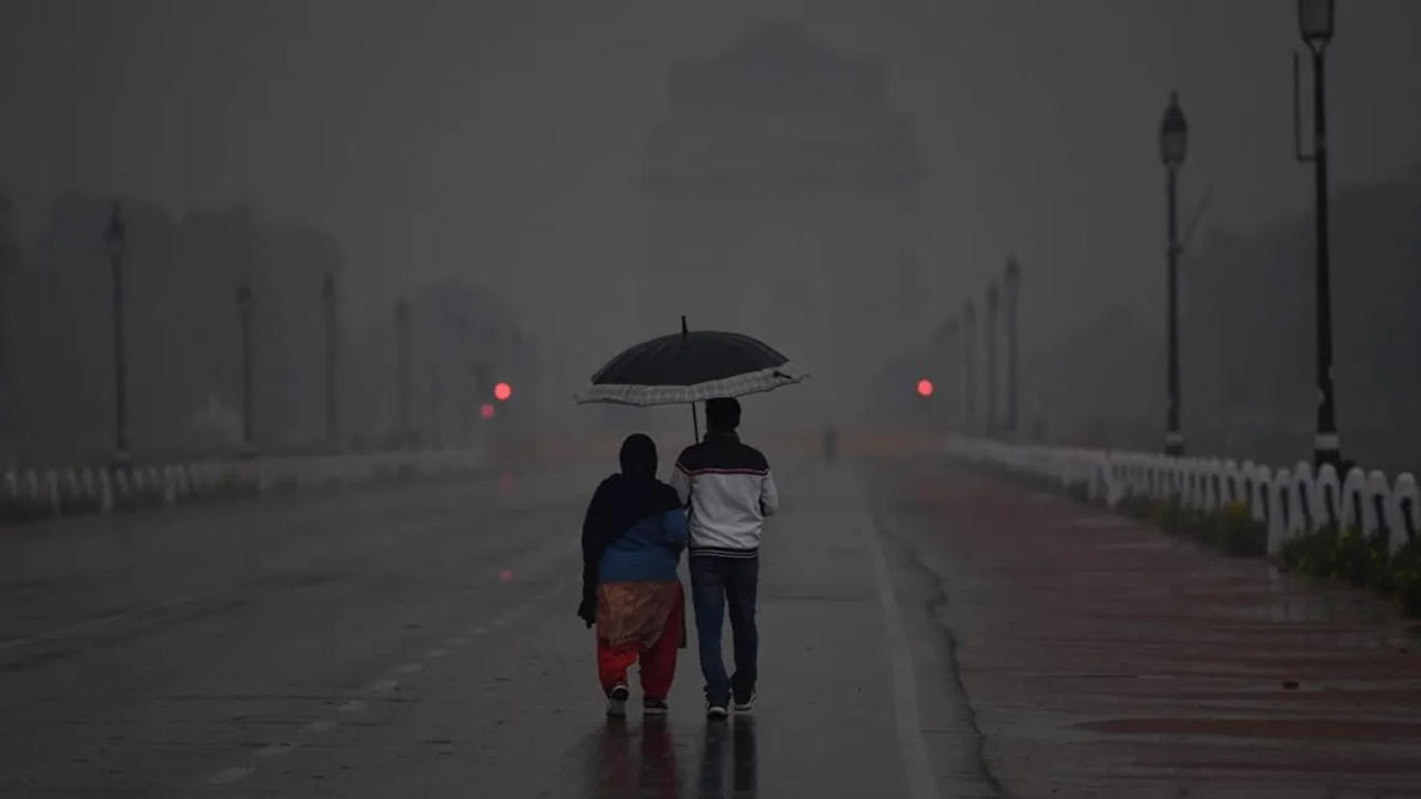 Delhi temperatures drop