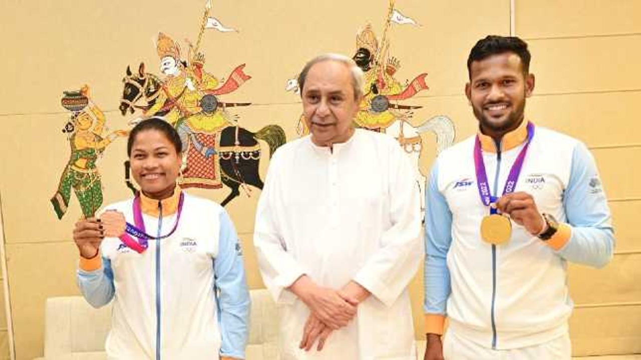 Odisha CM felicitates players for their remarkable feat at the Asian Games.