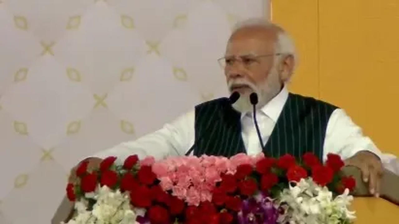 PM Modi Narendra Modi addresses a public meeting in Tiruchirappalli, Tamil Nadu