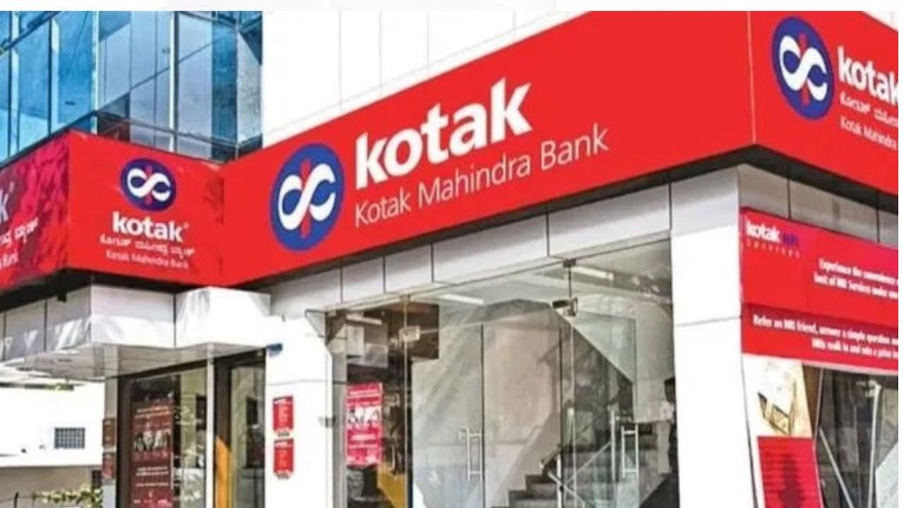 Kotak Mahindra Bank with market cap of Rs 3.50 lakh crore is placed fourth. The bank reported net profit of Rs 3,005 crore