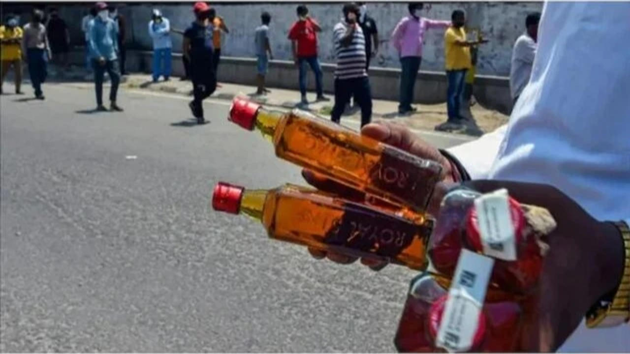 No Liquor in Delhi From Feb 3-5, Feb 8 Due to Assembly Polls