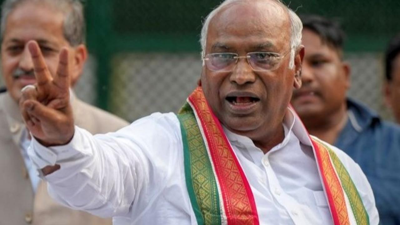 Mallikarjun Kharge takes dig at BJP, pitches Congress' guarantees