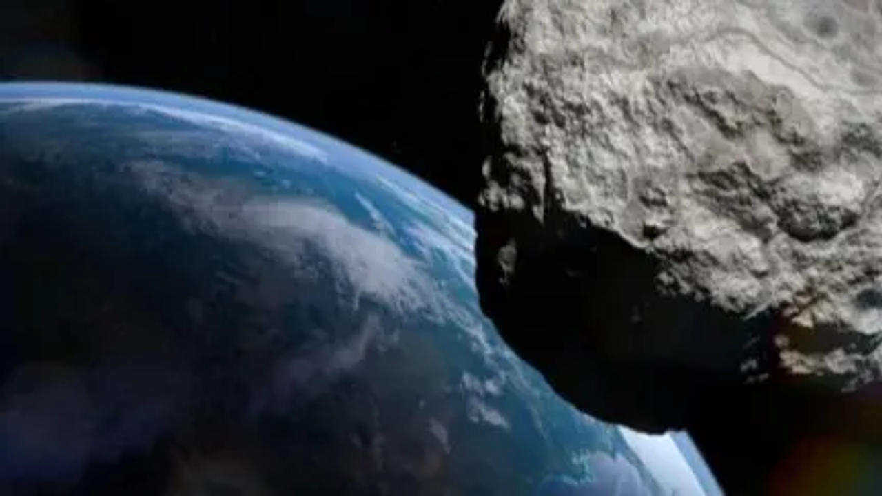 4 Big Asteroids Racing Towards Earth Today, NASA Alerts; Can They Destroy The Planet? 