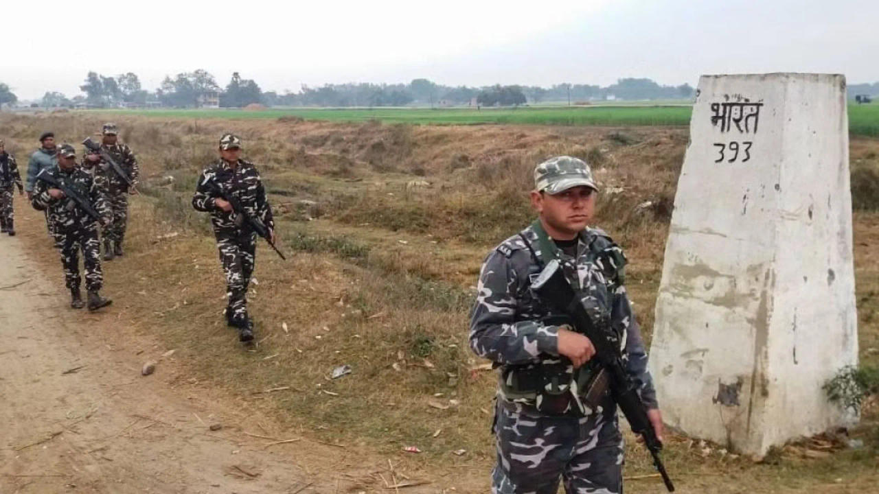 Visuals from India-Nepal border 