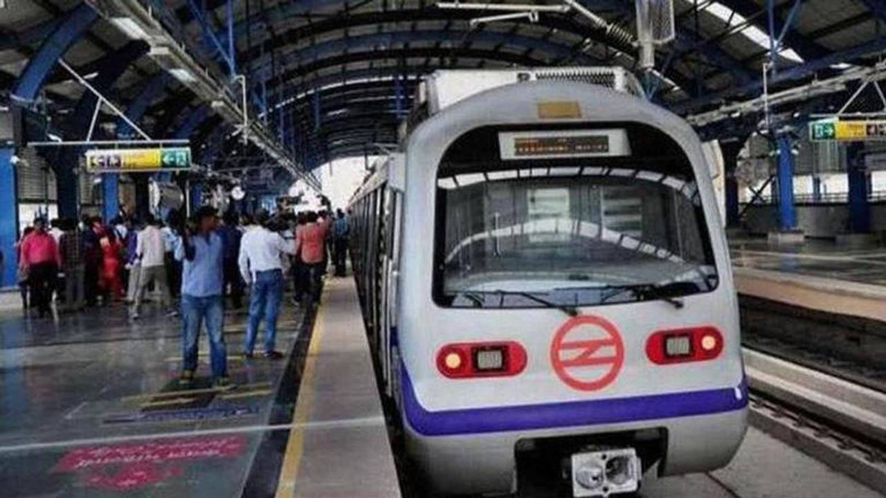 Delhi metro